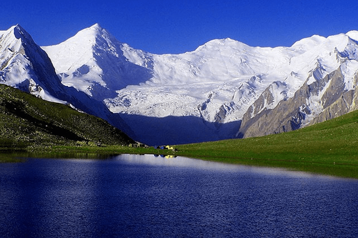 Rush Lake in Hunza